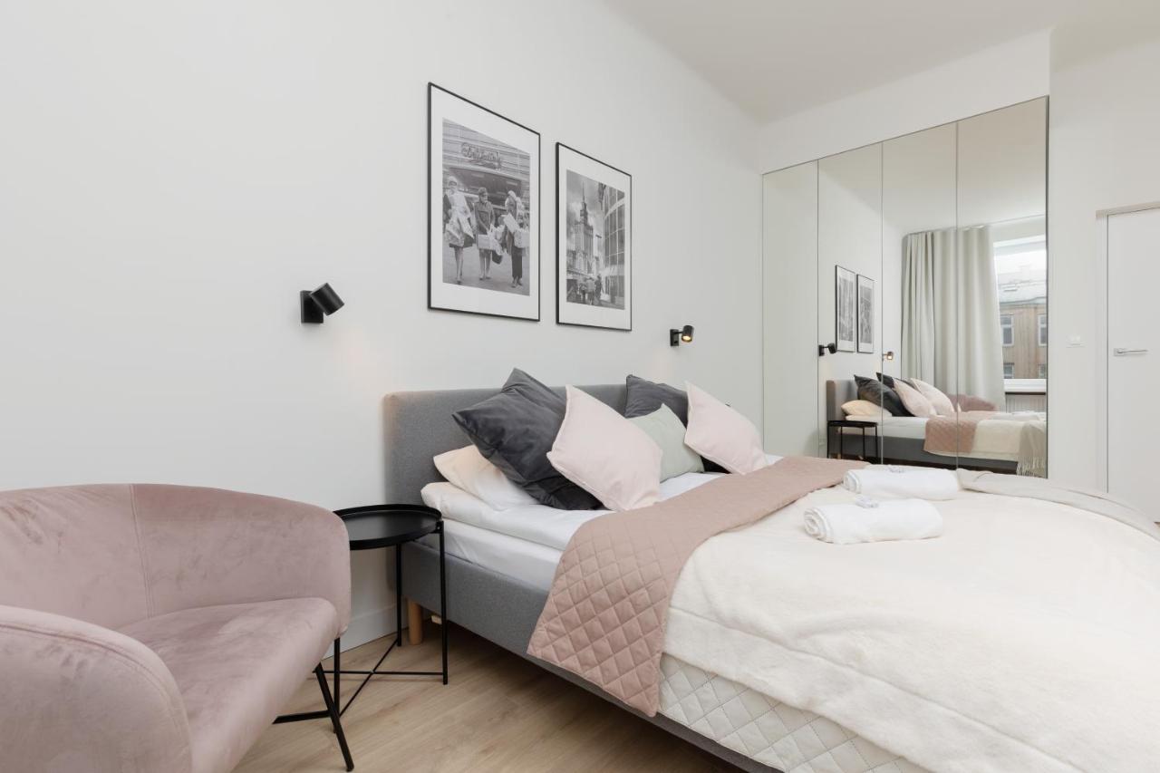 Spacious Apartment With Panoramic View Of Warsaw By Noclegi Renters Bagian luar foto